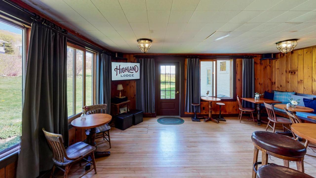 Highland Lodge Greensboro Exterior photo