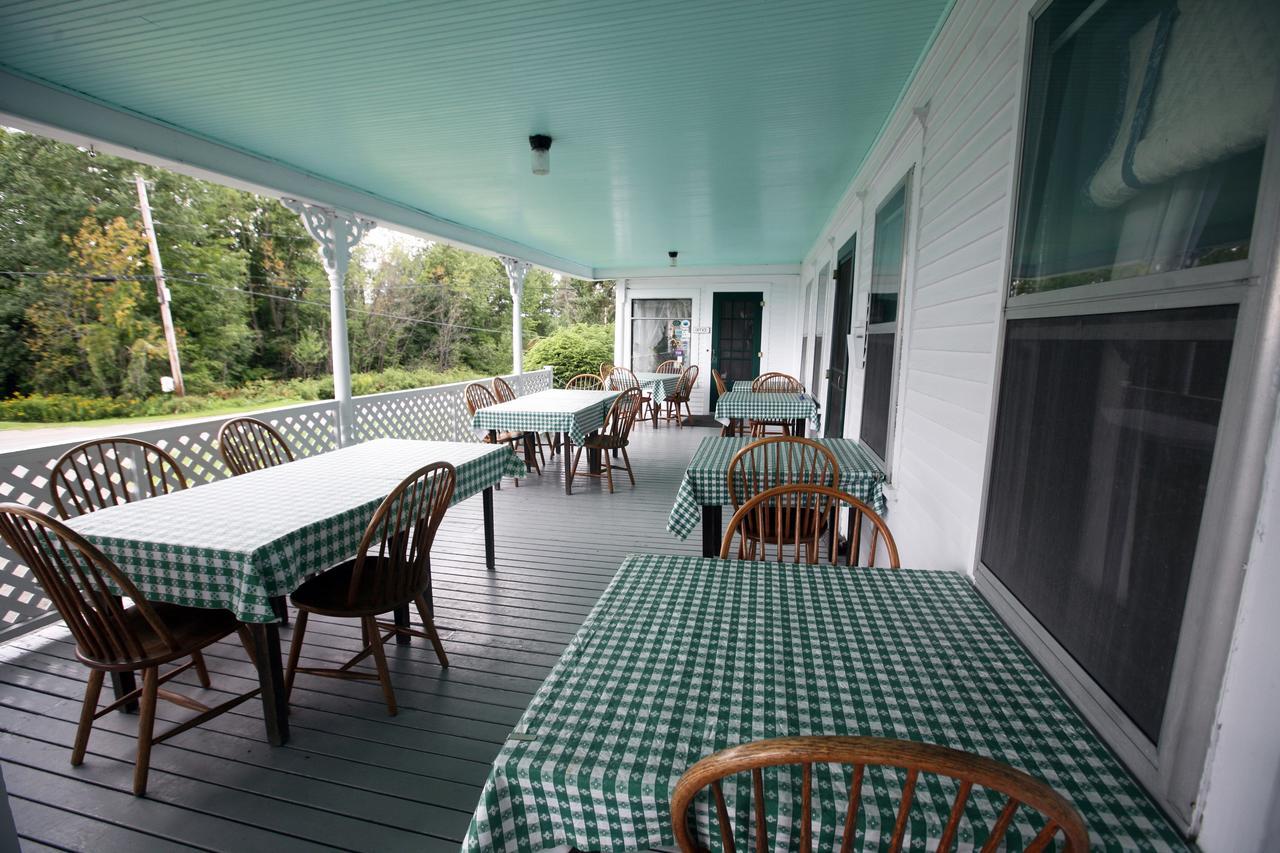 Highland Lodge Greensboro Exterior photo